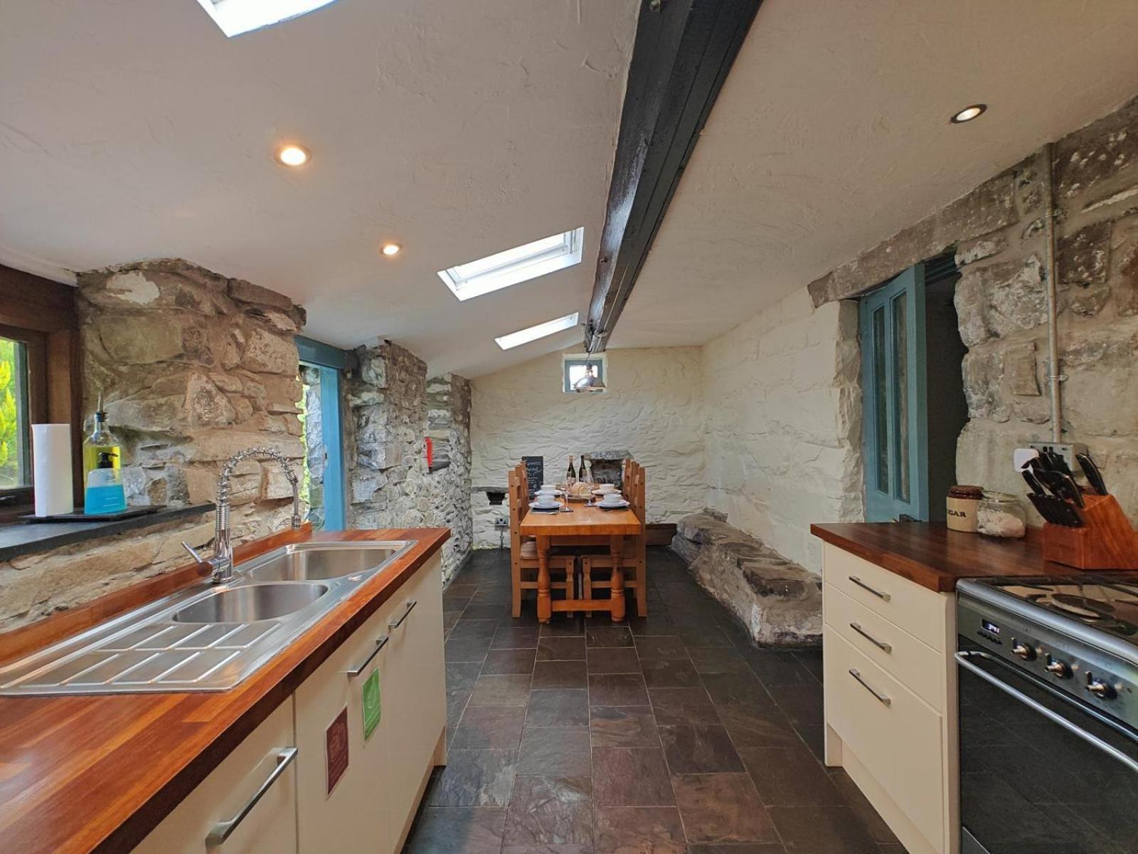 Y Cwtch - Panoramic Mountain Views Within Snowdonia'S National Park - 4X4 Recommended Villa Dolgellau Buitenkant foto